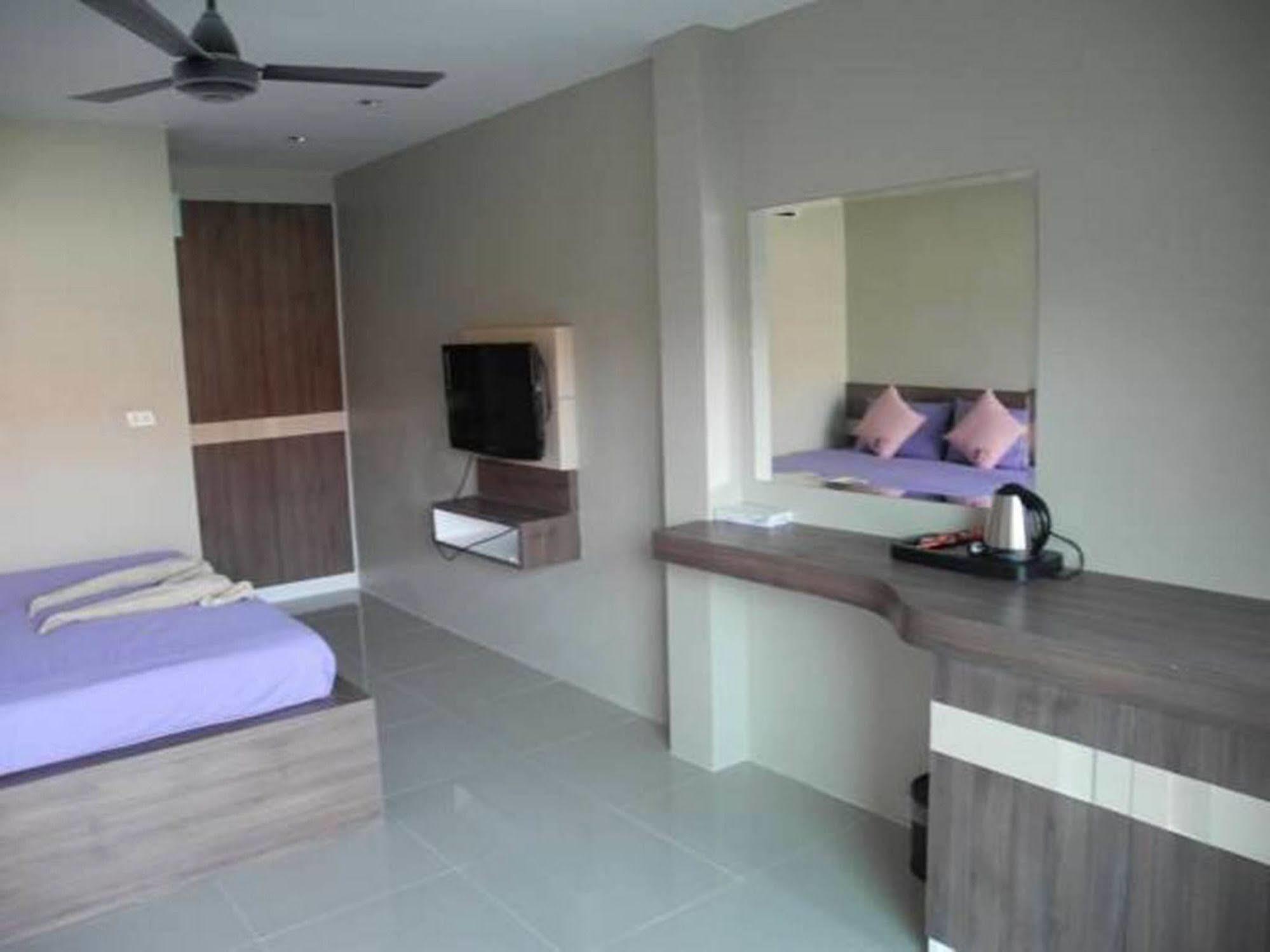 Bee Orchid Pool Villa Pattaya Εξωτερικό φωτογραφία
